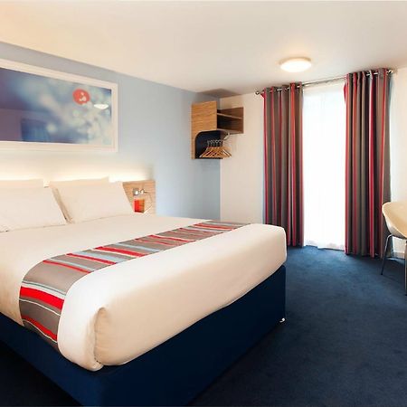 Travelodge Chelmsford Exterior photo