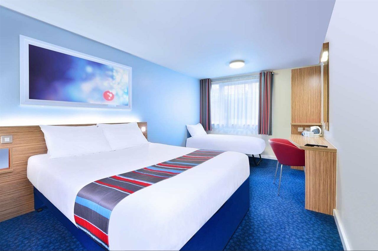 Travelodge Chelmsford Exterior photo