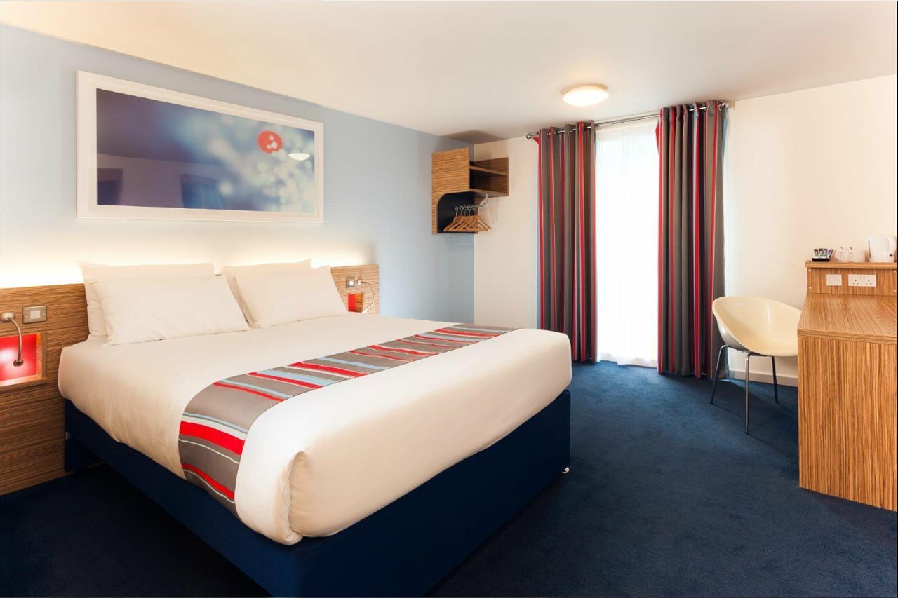 Travelodge Chelmsford Exterior photo